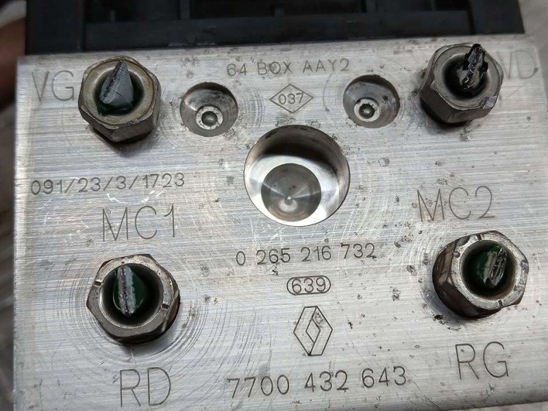 Recambio de abs para renault megane i fase 2 classic (la..) 1.9 dci dynamique referencia OEM IAM 7700432643 0265216732 BOSCH