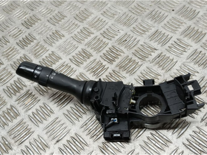 Recambio de mando luces para toyota auris active referencia OEM IAM 0230117F610  