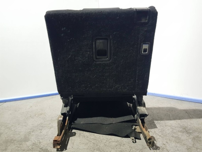Recambio de asiento trasero derecho para toyota land cruiser (j15) basis referencia OEM IAM   