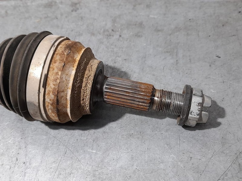 Recambio de transmision delantera izquierda para dacia sandero basis referencia OEM IAM 391012636R  