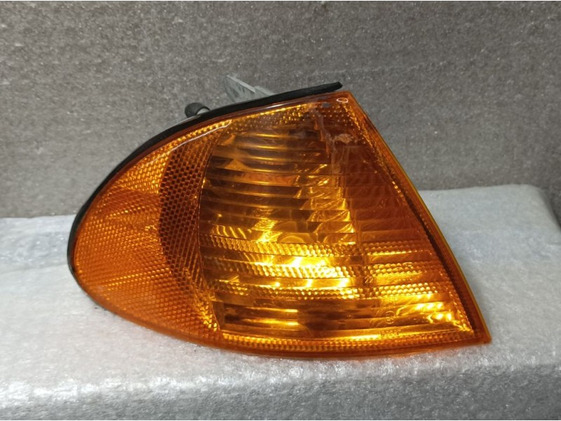 Recambio de piloto delantero derecho para bmw serie 3 berlina (e46) 318i referencia OEM IAM 22272000D GEGAR INTERMITENTEMENTE TO