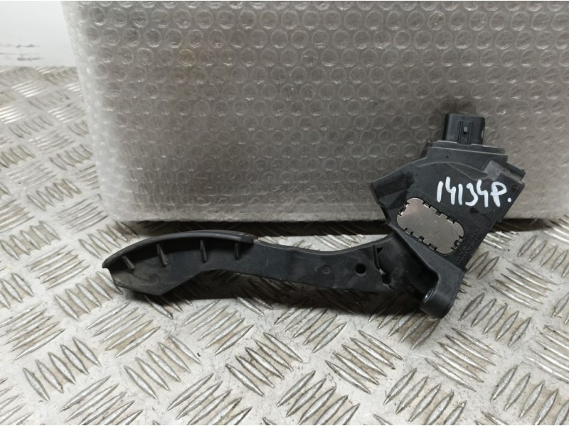 Recambio de potenciometro pedal para toyota auris active referencia OEM IAM 7811002010 51664045365 