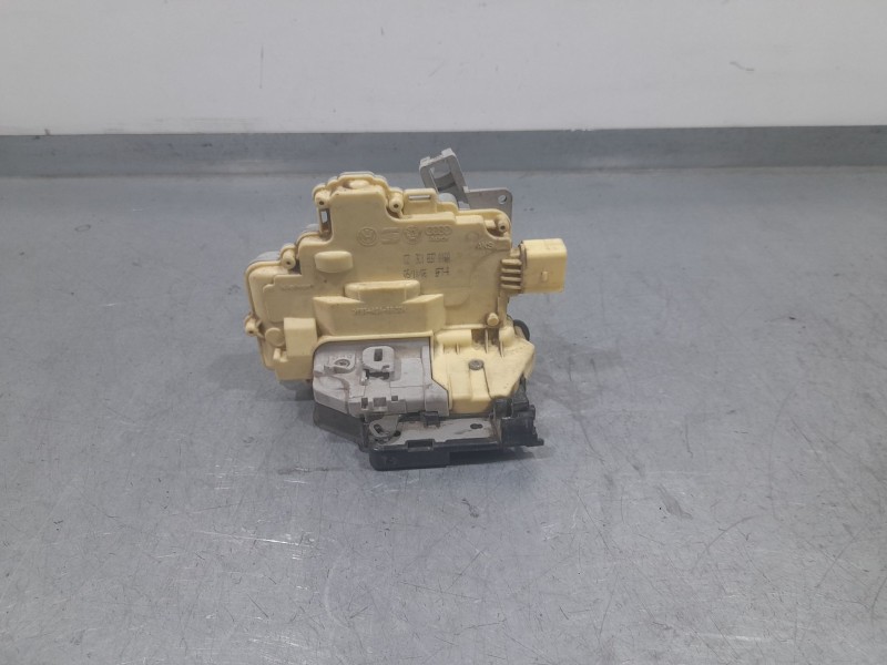 Recambio de cerradura puerta delantera derecha para audi q7 (4lb) 3.0 tdi quattro referencia OEM IAM CZ3C1B37016A  KIEKERT