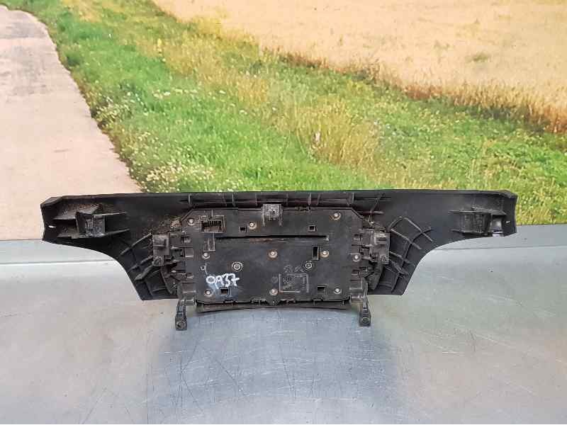 Recambio de mando radio para peugeot 308 active referencia OEM IAM   WARNING , RECIRCULACION , CIERRE Y LUNAS
