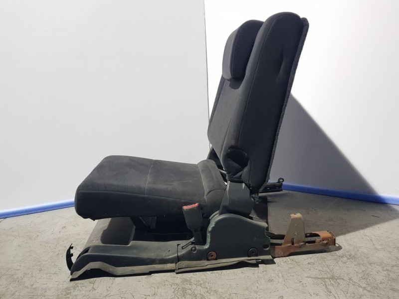 Recambio de asiento trasero derecho para toyota land cruiser (j15) basis referencia OEM IAM   