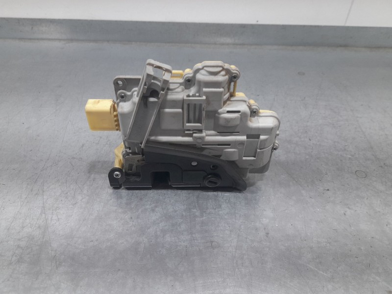 Recambio de cerradura puerta trasera derecha para audi q7 (4lb) 3.0 tdi quattro referencia OEM IAM CZ3C4B39016A HTR kiekert