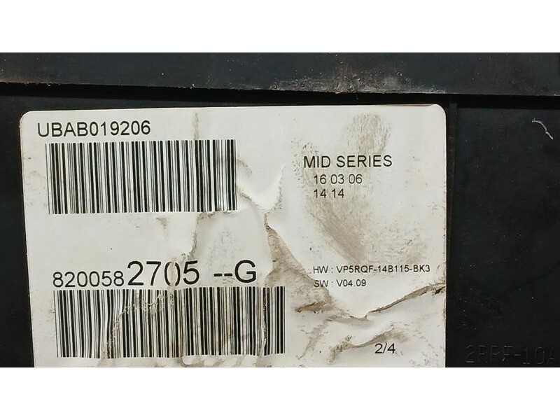 Recambio de cuadro instrumentos para renault clio iii dinamique referencia OEM IAM 8200582705G  