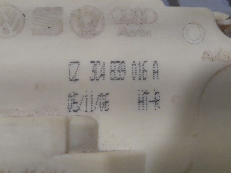 Recambio de cerradura puerta trasera derecha para audi q7 (4lb) 3.0 tdi quattro referencia OEM IAM CZ3C4B39016A HTR kiekert