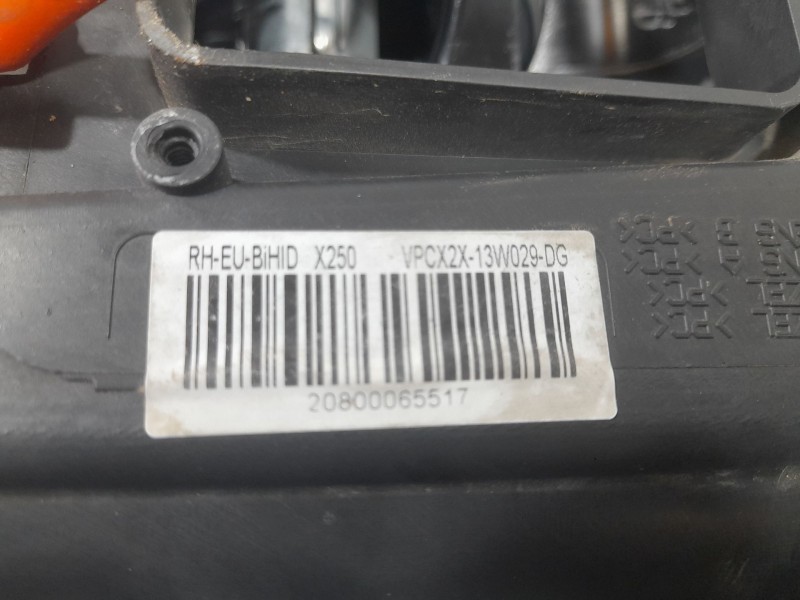 Recambio de faro derecho para jaguar xf s pace referencia OEM IAM CX2313W029 VPCX2X13W029DG 