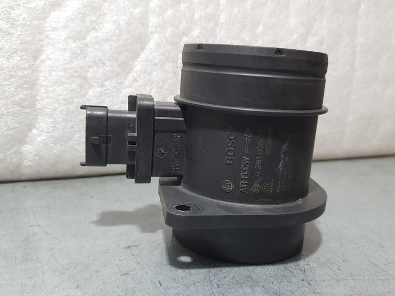 Recambio de caudalimetro para fiat tipo ii (357) berlina easy referencia OEM IAM 55269980 0281006727 BOSCH