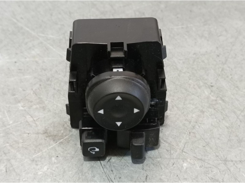 Recambio de mando retrovisor para hyundai i20 klass referencia OEM IAM 93530BV010  