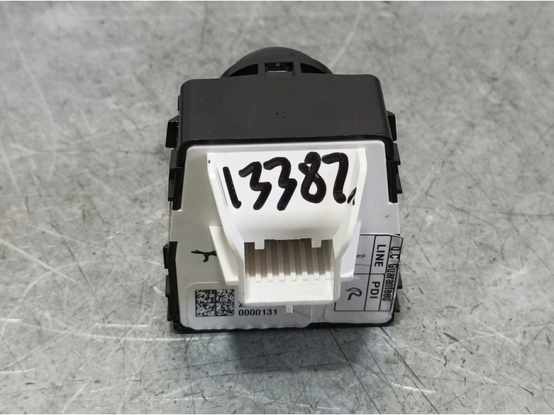 Recambio de mando retrovisor para hyundai i20 klass referencia OEM IAM 93530BV010  