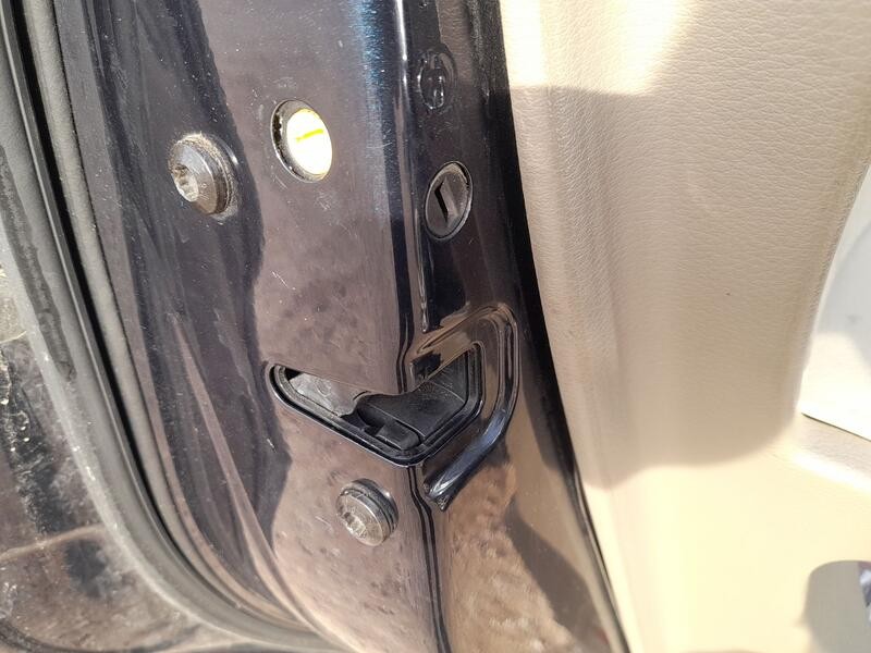 Recambio de cerradura puerta trasera izquierda para audi q7 (4lb) 3.0 tdi quattro referencia OEM IAM 8K0839015  