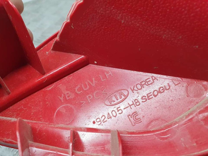 Recambio de piloto trasero izquierdo paragolpes para kia stonic (ybcuv) drive referencia OEM IAM 92405H8  