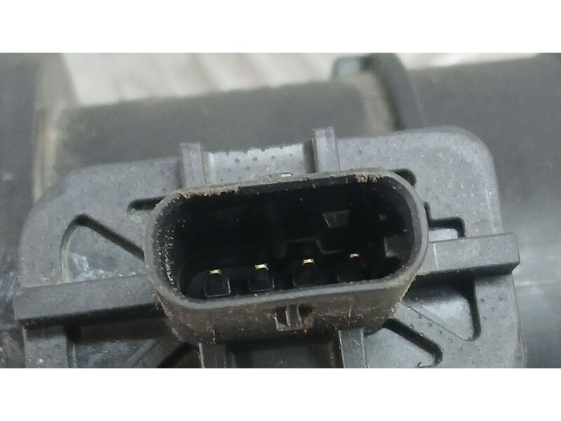 Recambio de caudalimetro para hyundai i 20 tecno mild-hybrid referencia OEM IAM 281642J600  9021060004