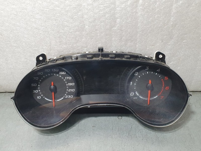 Recambio de cuadro instrumentos para fiat tipo ii (357) berlina easy referencia OEM IAM 00520782970 A2C13961900 