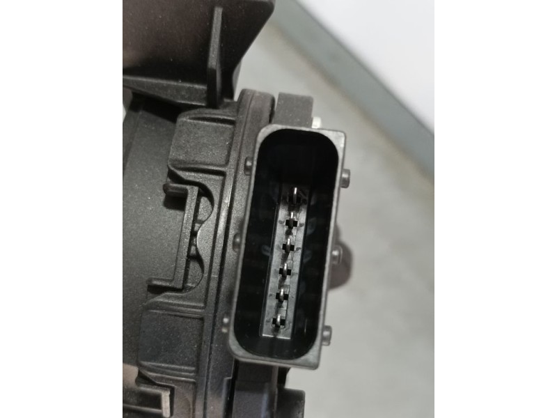 Recambio de potenciometro pedal para hyundai i20 klass referencia OEM IAM 32700C8110  B90