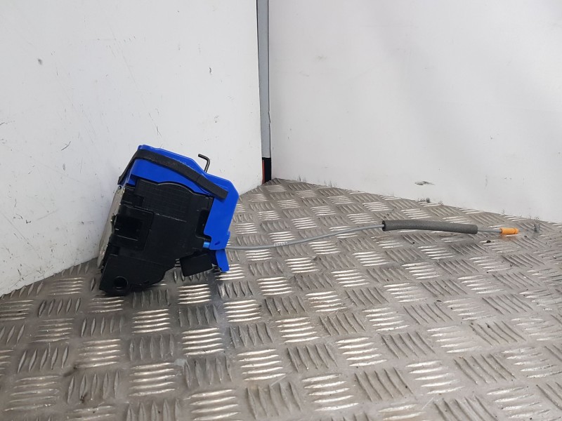 Recambio de cerradura puerta delantera izquierda para hyundai i 20 tecno mild-hybrid referencia OEM IAM 81310Q0000 4 PINS 