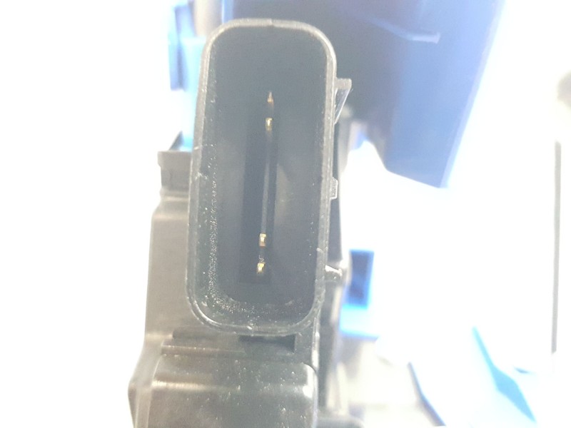 Recambio de cerradura puerta delantera izquierda para hyundai i 20 tecno mild-hybrid referencia OEM IAM 81310Q0000 4 PINS 