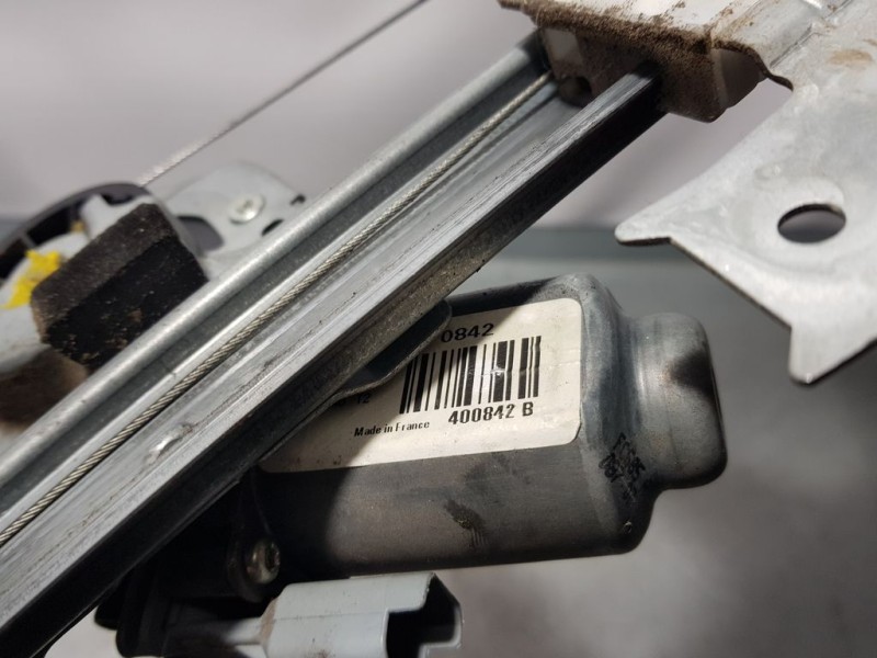 Recambio de elevalunas delantero derecho para peugeot 107 urban move referencia OEM IAM  400842B ELECTRICO 2 PINS