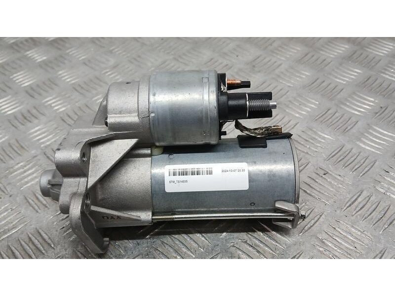 Recambio de motor arranque para renault clio iii dinamique referencia OEM IAM 8200584675  