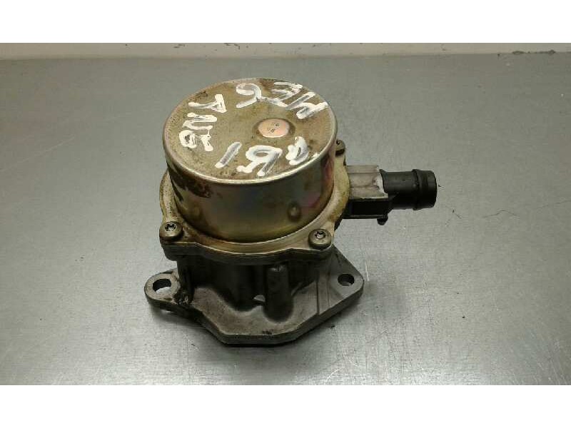 Recambio de depresor freno / bomba vacio para renault megane i berlina hatchback (ba0) 1.9 diesel referencia OEM IAM   