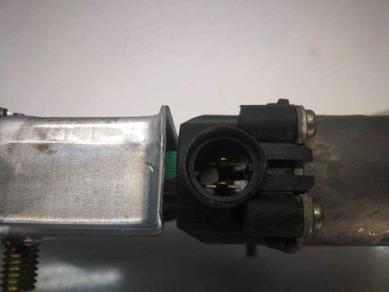 Recambio de elevalunas delantero derecho para renault kangoo (f/kc0) 1.5 dci diesel referencia OEM IAM 400664 400664 2 PINS