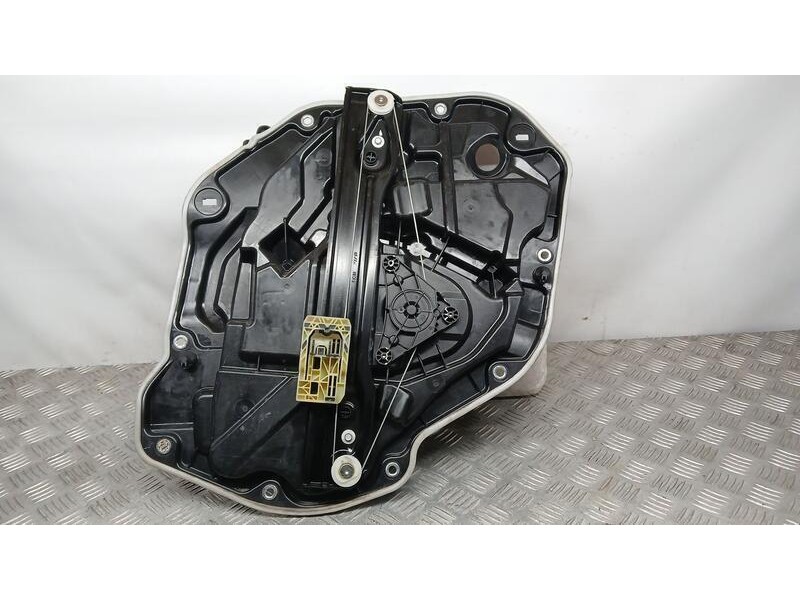 Recambio de elevalunas trasero izquierdo para bmw serie 1 lim. (f40) 118d m sport referencia OEM IAM 5A02FA701 ELECTRICO 6 PINS 