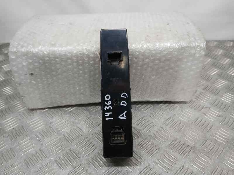 Recambio de mando elevalunas delantero derecho para kia carnival 2.9 crdi vgt ex referencia OEM IAM 935754D1200T  