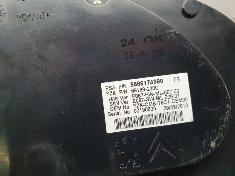 Recambio de cuadro instrumentos para peugeot 3008 access referencia OEM IAM 9666174980 69189230U 