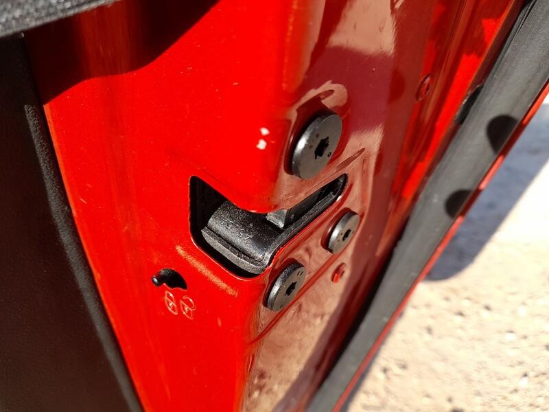 Recambio de cerradura puerta trasera derecha para renault megane iv hatchback (b9a/m/n_) 1.2 tce 130 (b9mr) referencia OEM IAM 8