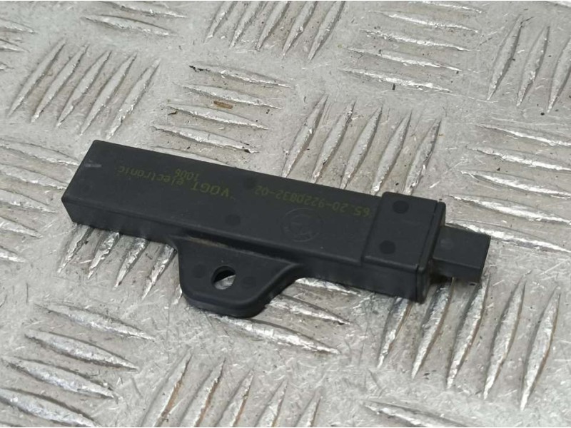 Recambio de modulo electronico para bmw serie 5 lim. (f10) 523i referencia OEM IAM 9220832  MODULO ANTENA RADIO