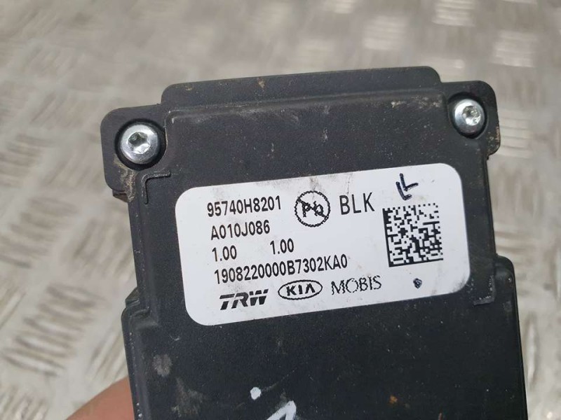 Recambio de camara para kia stonic (ybcuv) drive referencia OEM IAM 95740H8201 1908220000 B7302KA0