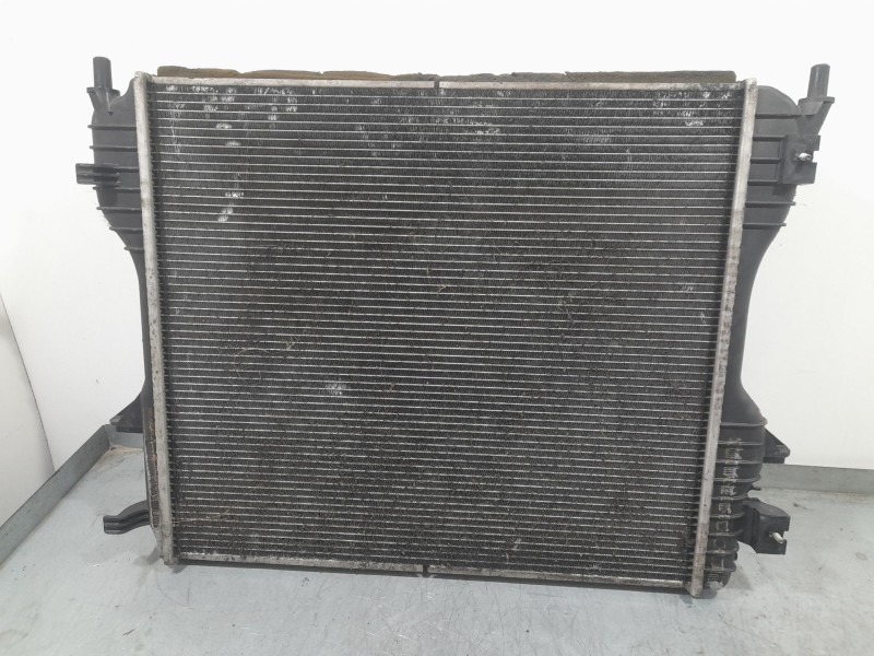 Recambio de radiador agua para jaguar xf s pace referencia OEM IAM C2D38733 PA66GF30 
