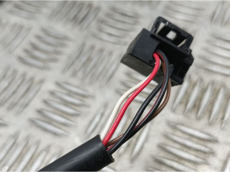 Recambio de retrovisor derecho para audi a6 berlina (4f2) 3.2 fsi referencia OEM IAM   ELECTRICO 5 CABLES ROZADO