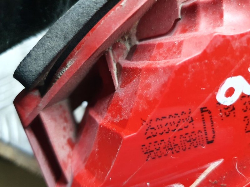 Recambio de piloto trasero derecho para peugeot 3008 premium referencia OEM IAM 9683460980 26030204 INTERIOR