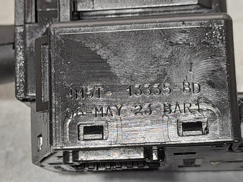 Recambio de mando intermitentes para ford focus berlina (cap) ambiente (d) referencia OEM IAM 4M5T13335BD  