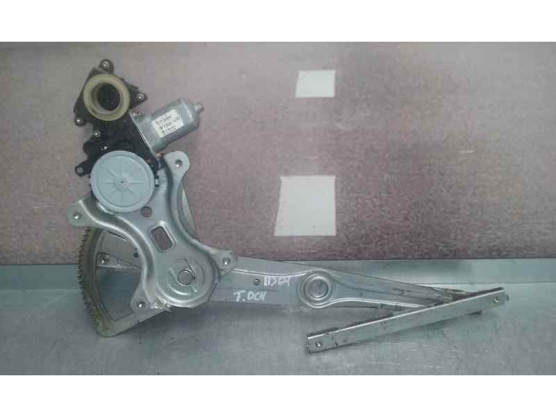 Recambio de elevalunas trasero derecho para toyota corolla verso (r1) 1.8 luna referencia OEM IAM 698300F020  ELECTRICO 6 PINS