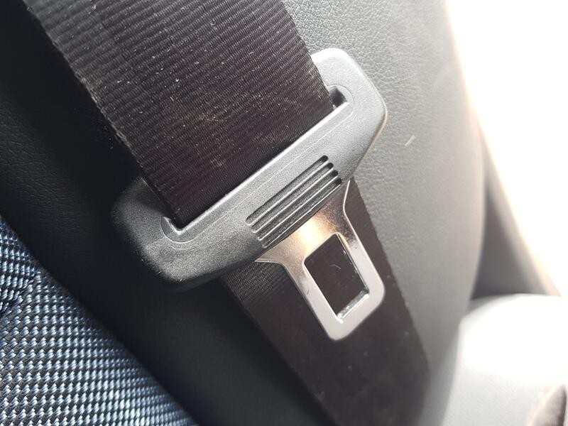 Recambio de cinturon seguridad trasero izquierdo para seat ibiza iv (6j5, 6p1) 1.0 tsi referencia OEM IAM 6J0857805A  