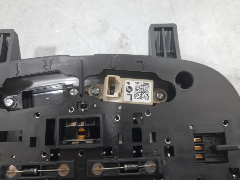 Recambio de luz interior para hyundai i 20 tecno mild-hybrid referencia OEM IAM 92800Q0710LS5  