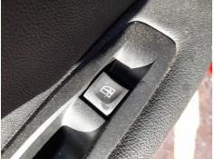 Recambio de mando elevalunas trasero izquierdo para renault megane iv hatchback (b9a/m/n_) 1.2 tce 130 (b9mr) referencia OEM IAM