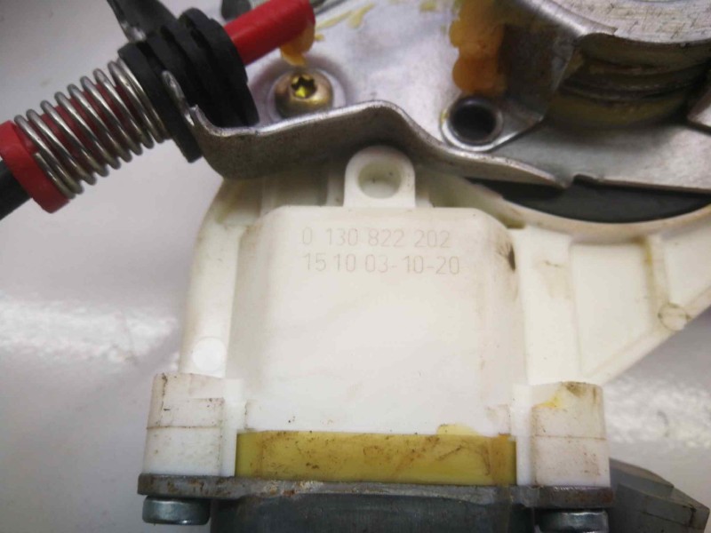 Recambio de elevalunas delantero izquierdo para nissan micra (k12e) 1.2 cat referencia OEM IAM 1320822202  DOS PINS