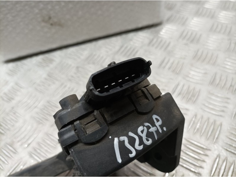 Recambio de potenciometro pedal para kia cee´d active referencia OEM IAM 071103J0810  HELLA