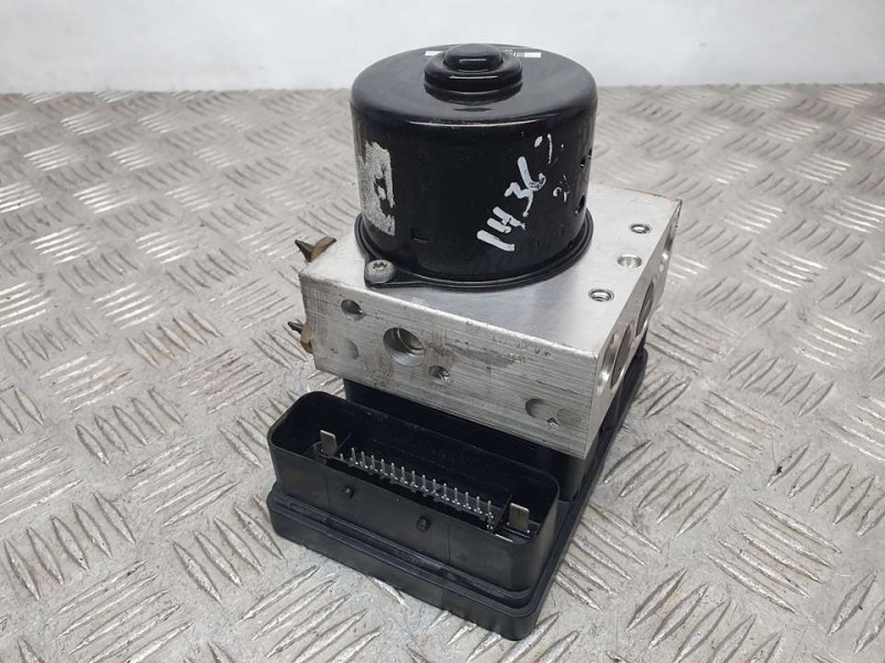 Recambio de abs para ford focus berlina (cak) ambiente referencia OEM IAM 2M512M110ED 10020403774 