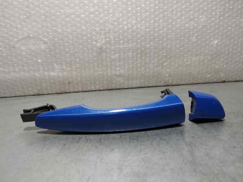 Recambio de maneta exterior delantera derecha para opel corsa f edition referencia OEM IAM 081221C  