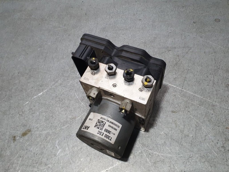 Recambio de abs para chevrolet aveo sedán ltz referencia OEM IAM 95173880 688250455 