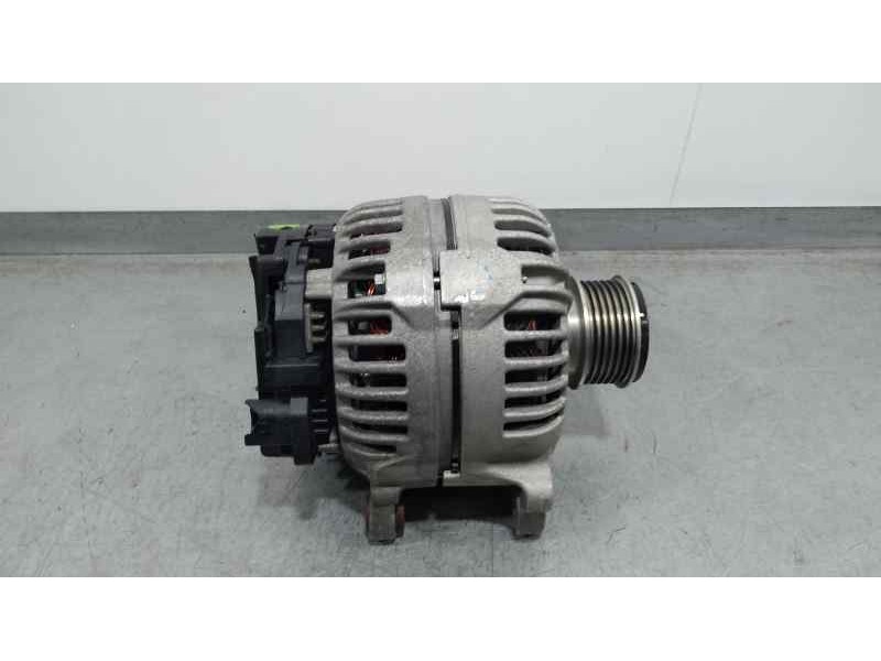 Recambio de alternador para audi a3 (8p) attration referencia OEM IAM 03L903023  