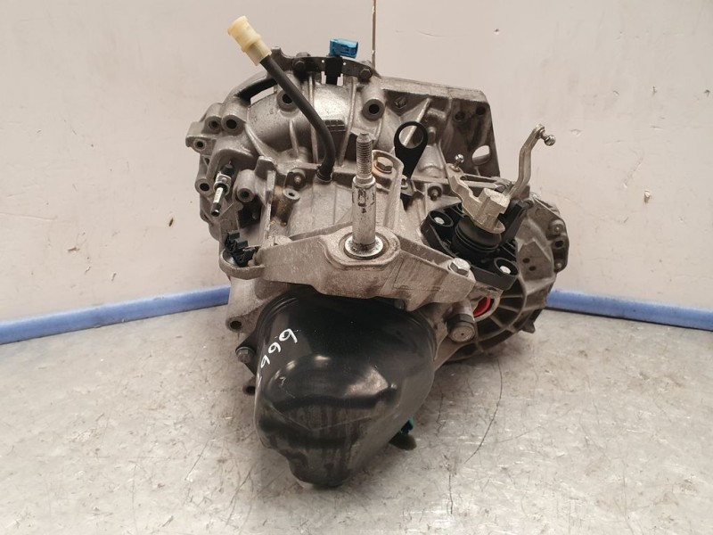 Recambio de caja cambios para renault megane ii familiar dynamique referencia OEM IAM JH3S005 B234203 5VELOCIDADES