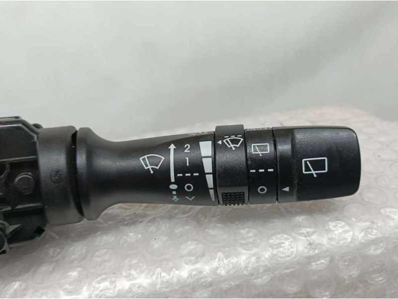 Recambio de mando limpia para kia soul diva referencia OEM IAM 934202K560  