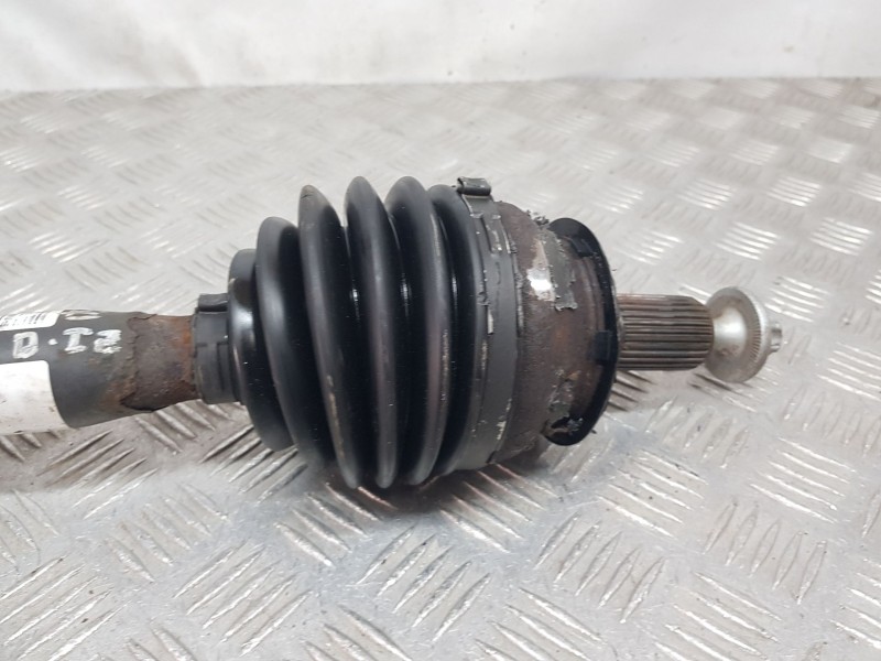 Recambio de transmision delantera izquierda para mercedes-benz cla (w117) cla 200 referencia OEM IAM A2463302900  